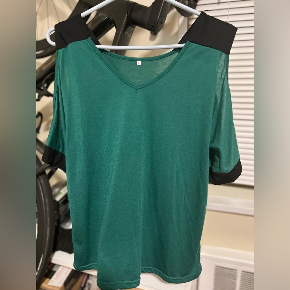 TJMAXX cute green blouse size L